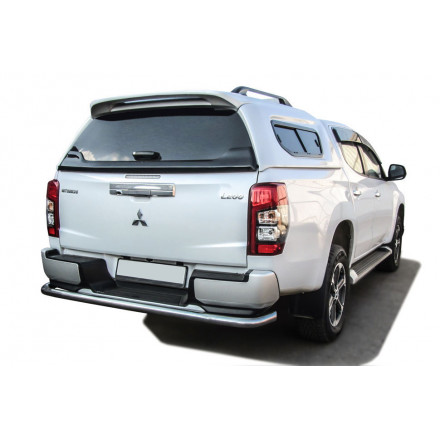 Защита заднего бампера d57 с бампером Mitsubishi L-200 (2018)